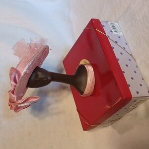 CPink Passion Mannequin Pink Fascinator Hat Home Decor